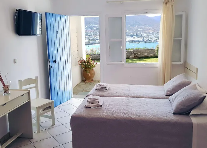 Paradise * Parikia (Paros)